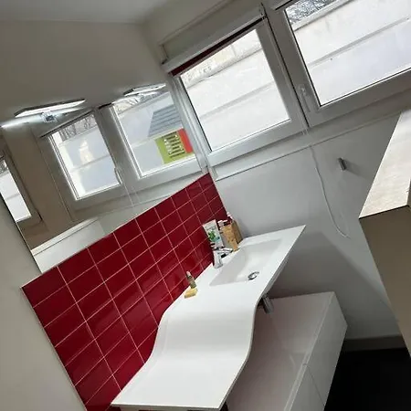 Apartment De 80m2 Refait A Neuf *
