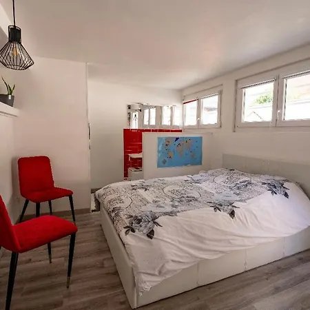 De 80m2 Refait A Neuf Apartment Bezannes